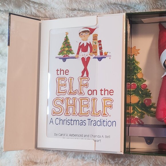The Elf on the Shelf: A Christmas Tradition Box Set (Elf Doll & Hardcover Book) - Picture 2 of 16